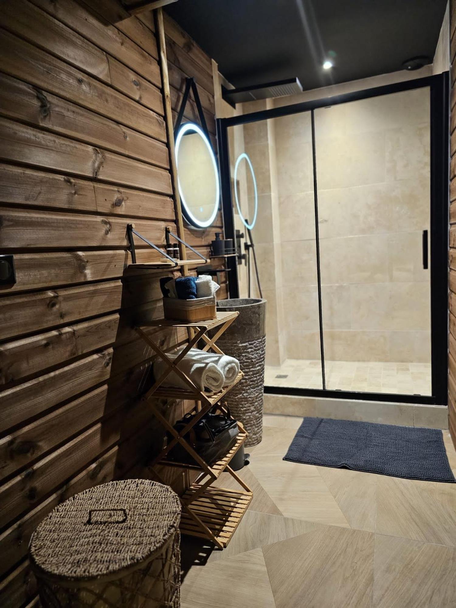 Le Chalet Loft Spa Calais Buitenkant foto